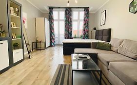 Apartament Flaming Z Balkonem - Scisle Centrum Naprzeciwko Pkp I Pks - Self Check In - Darmowy Parking - Pozne Wymeldowanie - Wystawiamy Fv