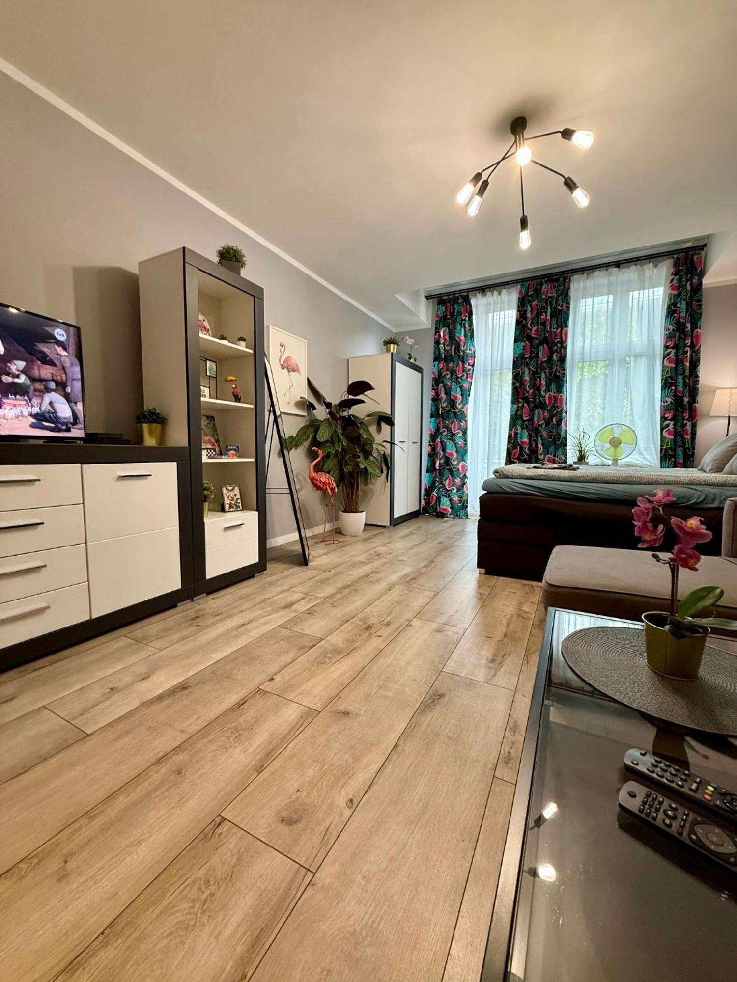 Apartament Flaming Z Balkonem - Scisle Centrum Naprzeciwko Pkp I Pks - Self Check In - Darmowy Parking - Pozne Wymeldowanie - Wystawiamy Fv Opole Exterior photo