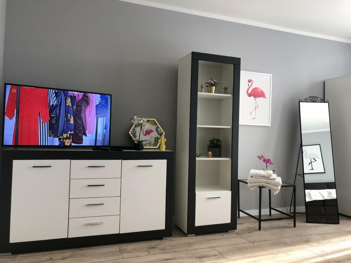 Apartament Flaming Z Balkonem - Scisle Centrum Naprzeciwko Pkp I Pks - Self Check In - Darmowy Parking - Pozne Wymeldowanie - Wystawiamy Fv Opole Exterior photo